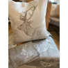 Edles Zierkissen Jacquard Hirsch Rotwild 50x50cm | natur