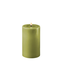 Echtwachs-LED-Stumpenkerze |Deluxe Homeart| Olivgrün 12,5cm