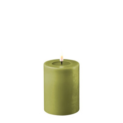 Echtwachs-LED-Stumpenkerze |Deluxe Homeart| Olivgrün 10cm